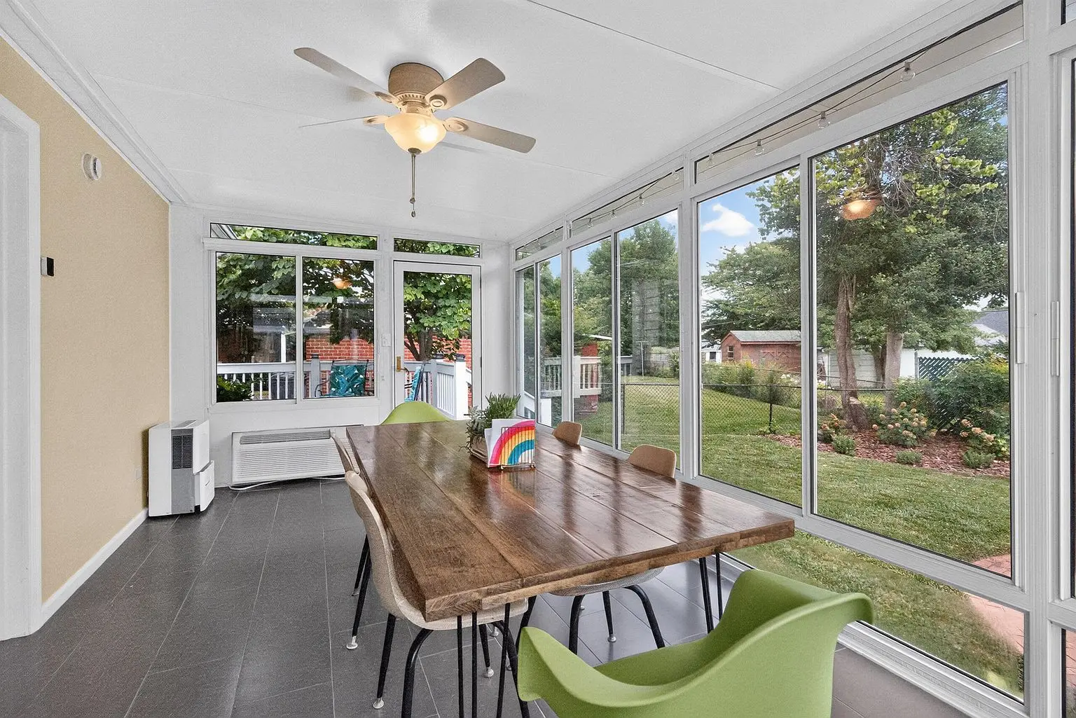 Family room — photo 12 of 48