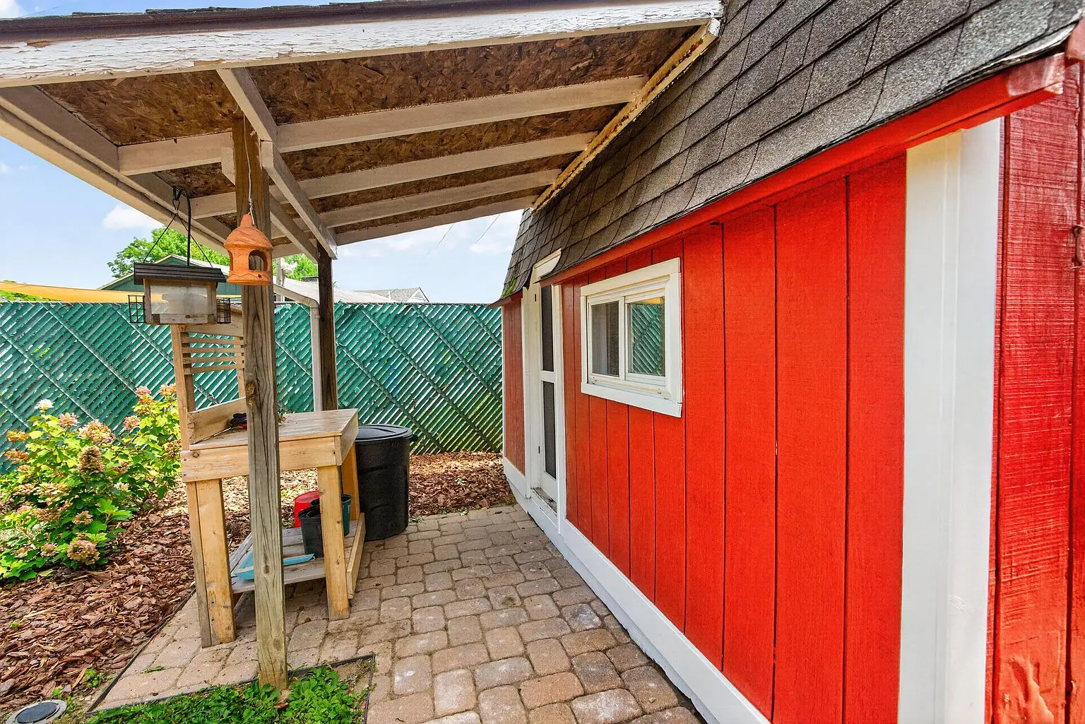 Shed & garage — photo 44 of 48